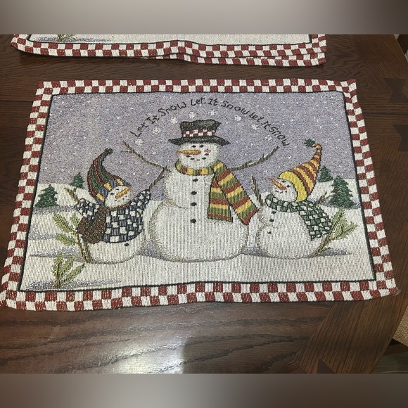New Set of 4 Tapestry Style Snowman Placemats Size 19” x 13”. Whimsical Holiday - Picture 2 of 4
